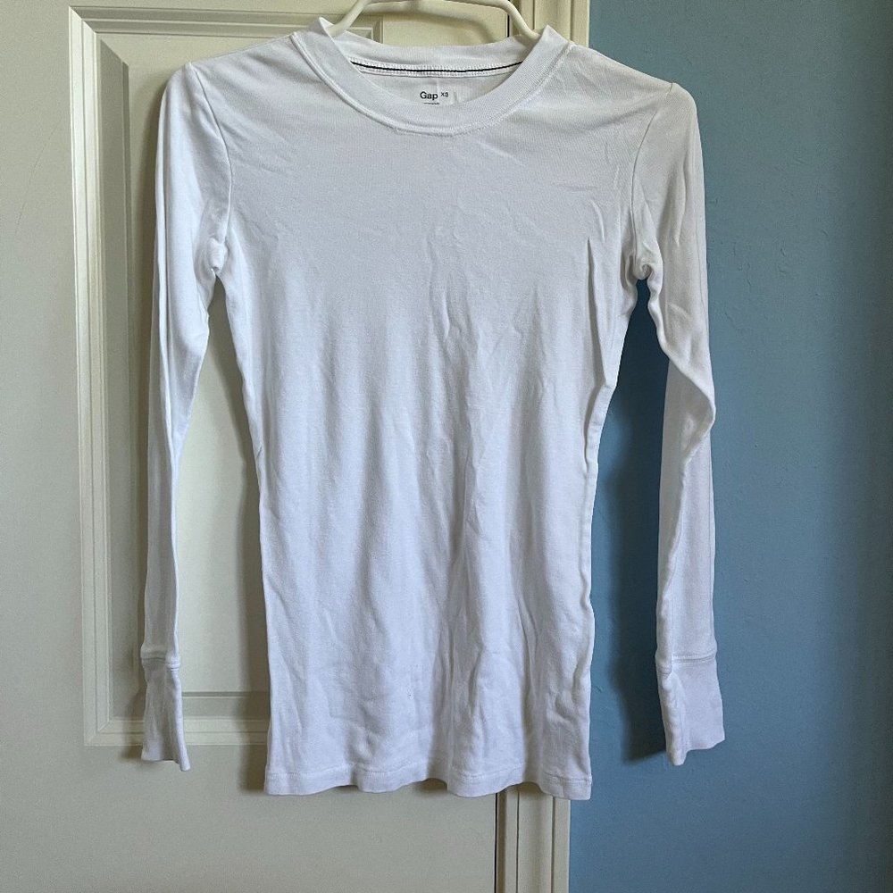 White Gap Long Sleeve T Shirt